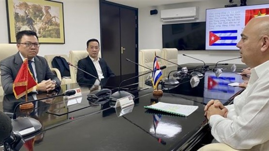 Vietnam and Cuba bolster communications co-operation